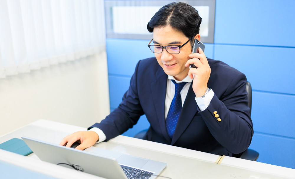 社員が働く様子