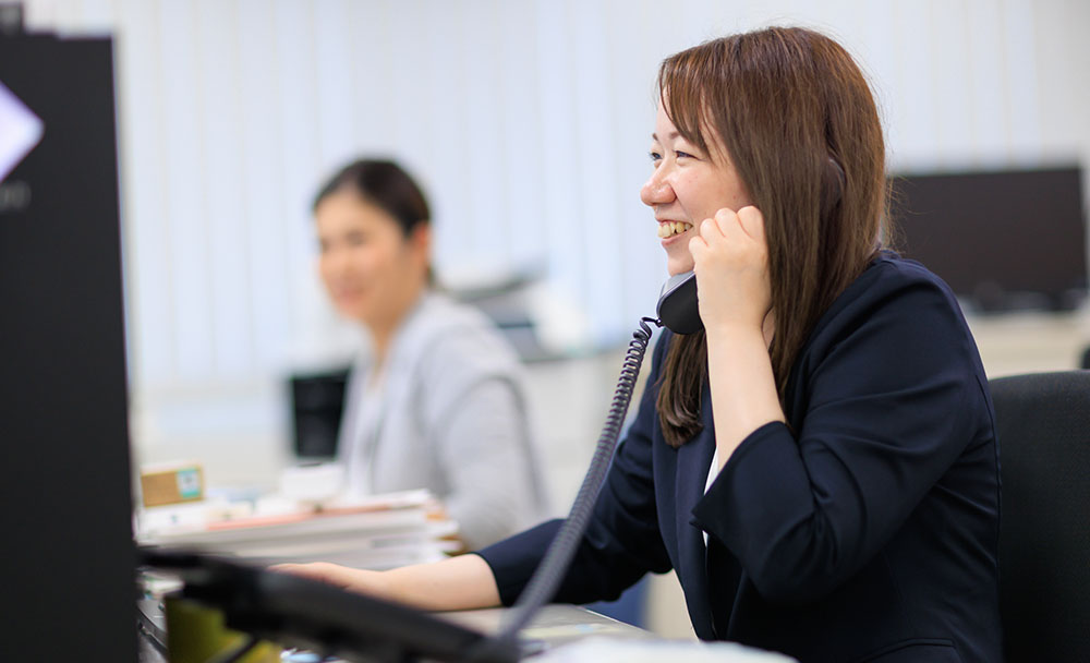 社員が働く様子